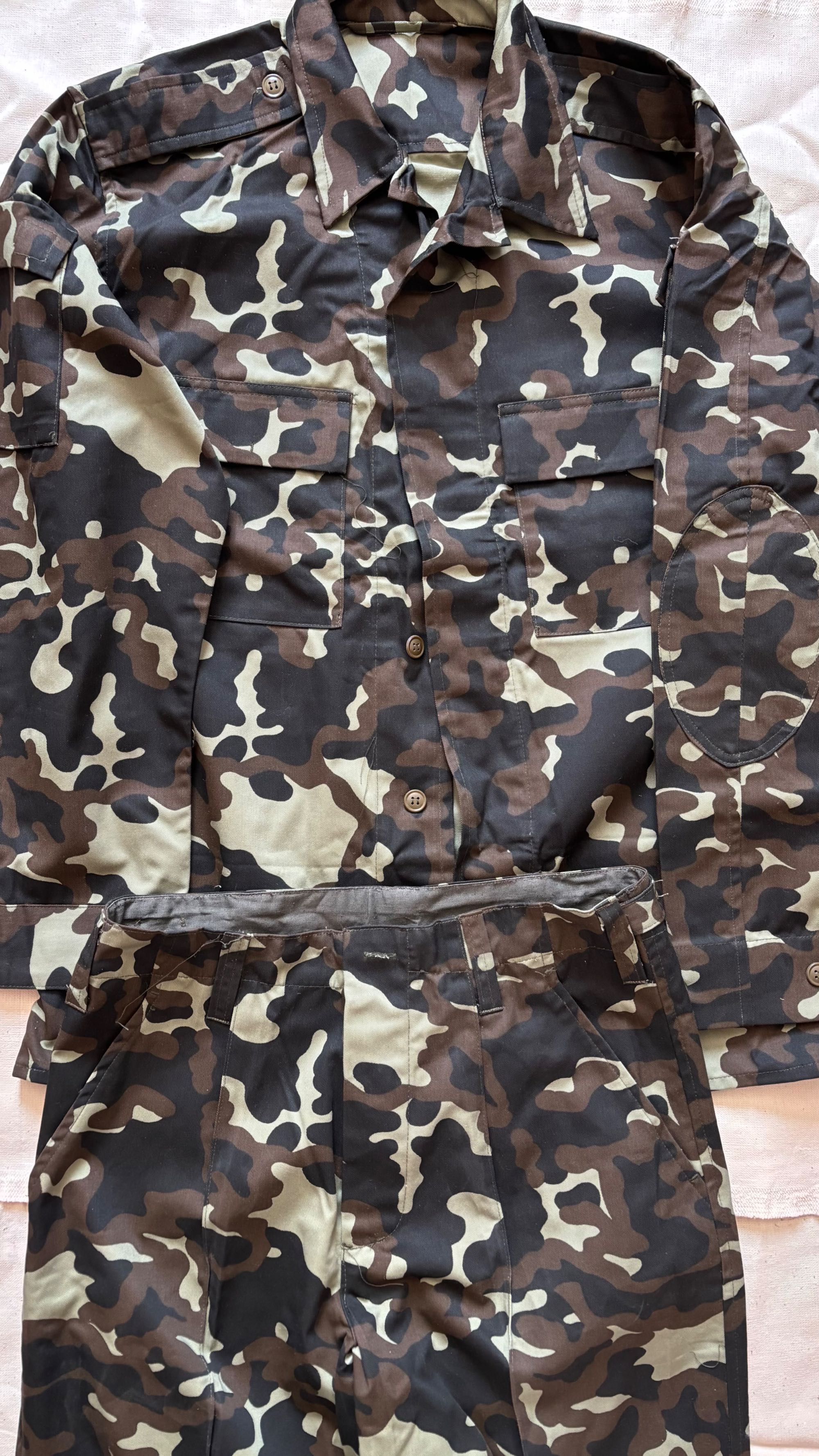 Літній камуфляжний комплект. Посилені коліна. Новий.L, XL