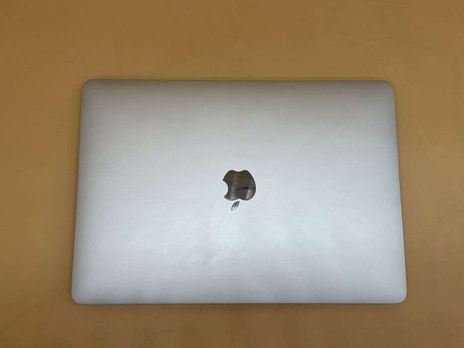 Macbook pro 2020 i5 512gb sdd 32b оперативки