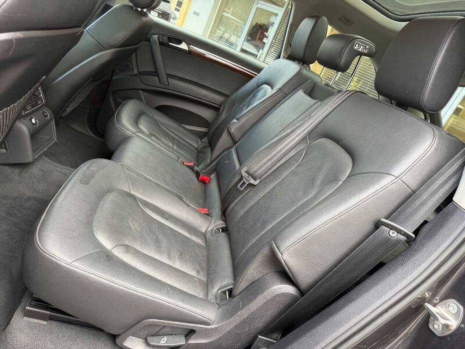 Audi Q7      2014