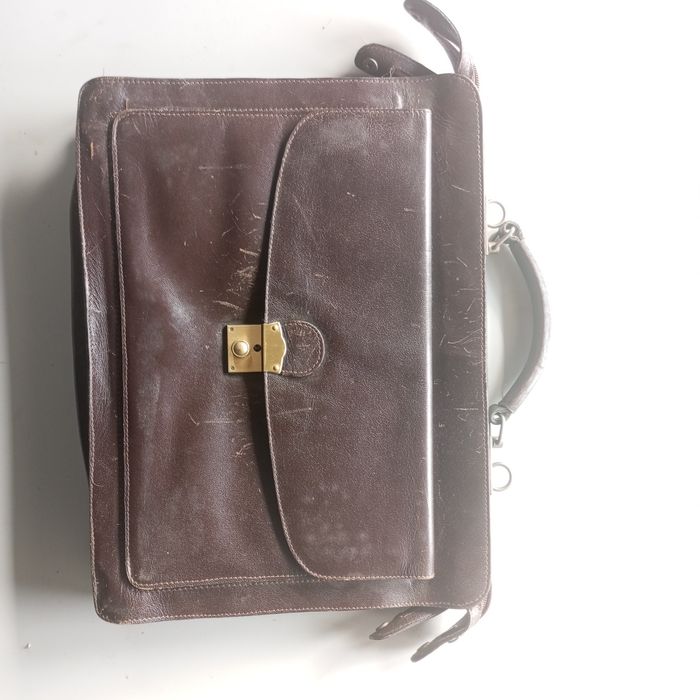 Vendo pasta em cabedal