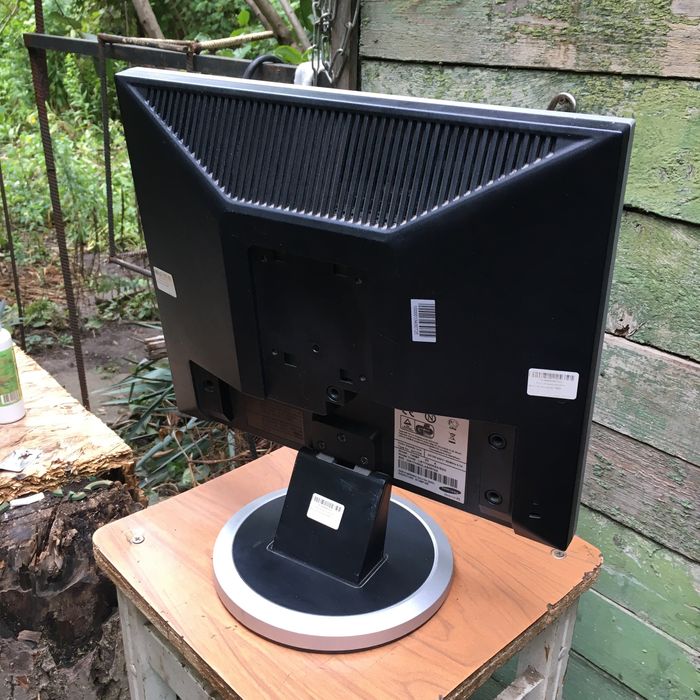 samsung sync master 740bf