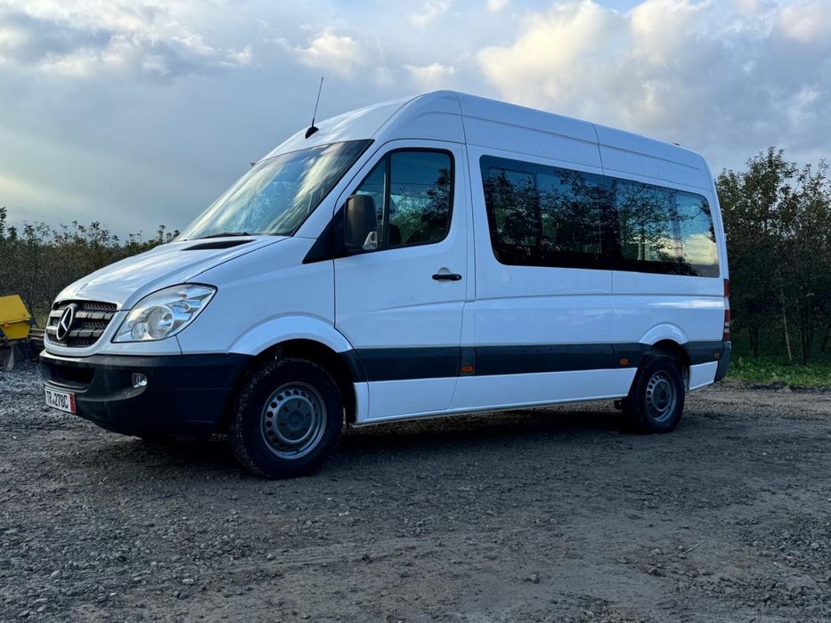 Спринтер пасажир 9 місць