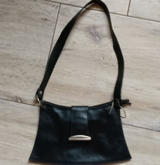 Маленька театральна жіноча сумочка чорного кольору