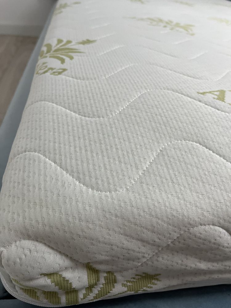 Łóżko tapicerowane muszla muszelka niebieskie 120x200 + materac