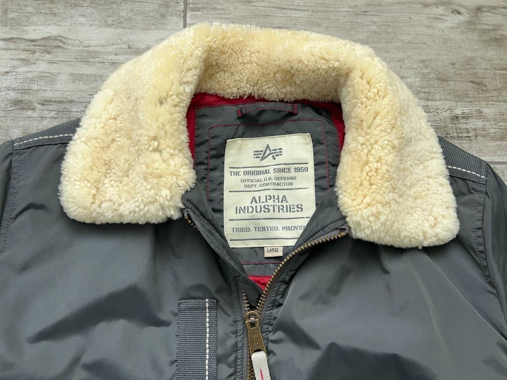 Бомбер Alpha Industries Injector III