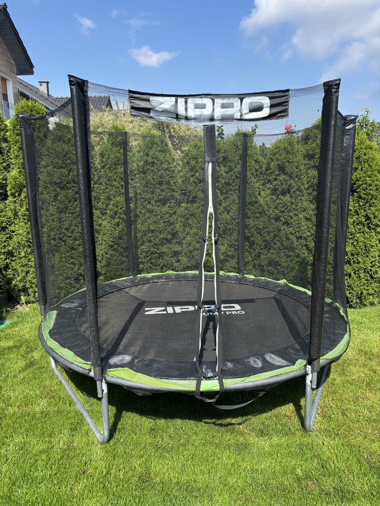 Trampolina ogrodowa Zipro Jump Pro z siatką zewnętrzną 8FT 252cm