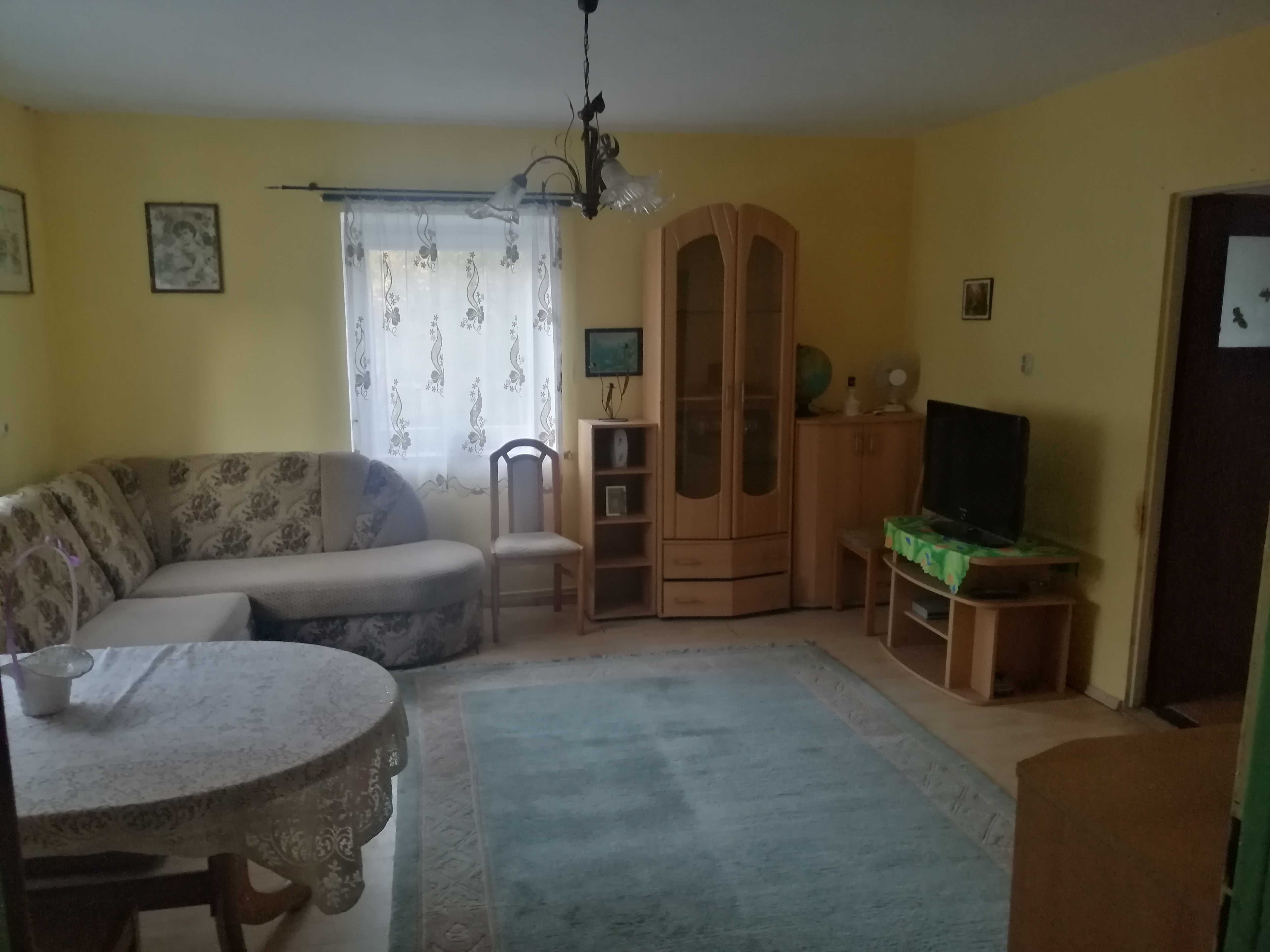 Nieruchomość 0,77 ha - Działka w pobliżu Lasu ! / Dom 89m2