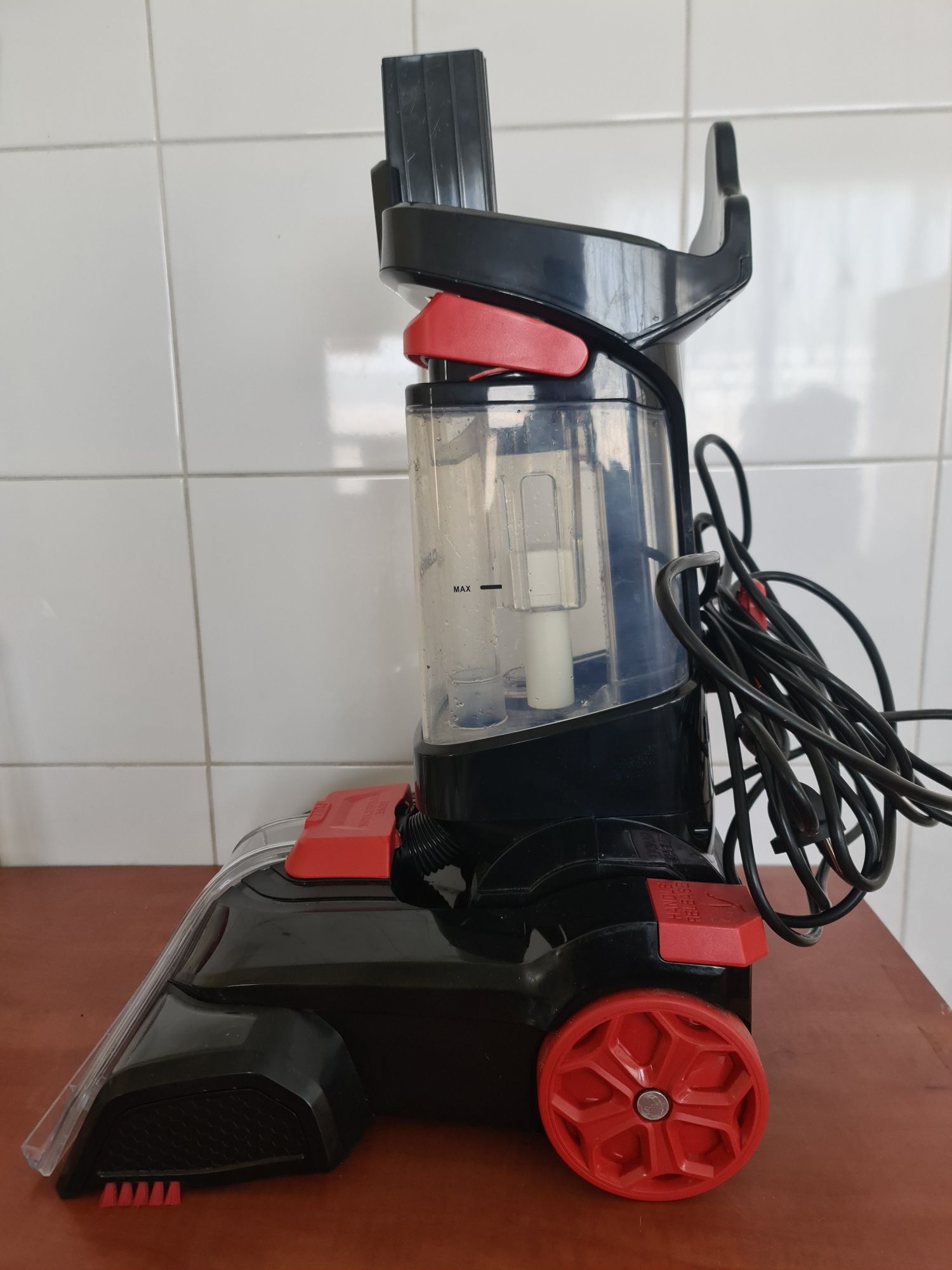 Odkurzacz piorący pionowy do dywanów CLEANmaxx 800W