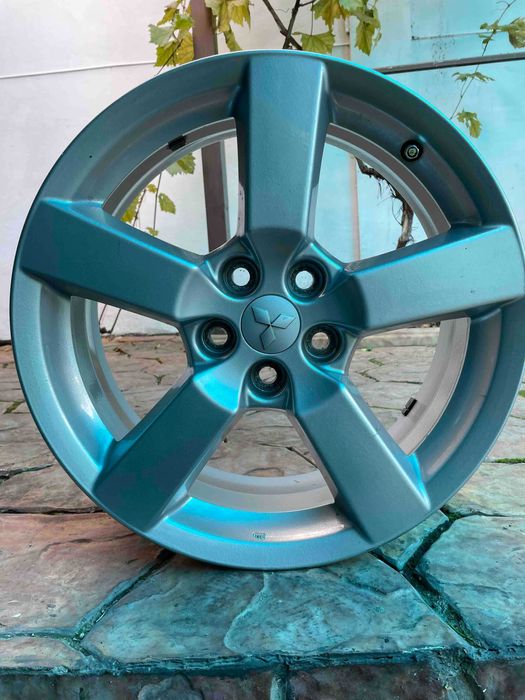 продам диски Мицубиси  Р 18