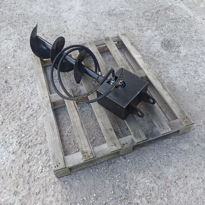 wiertnica hydrauliczna minikoparka bobcat cat cetrpillar takeuchi jcb avant ciagnik traktorek