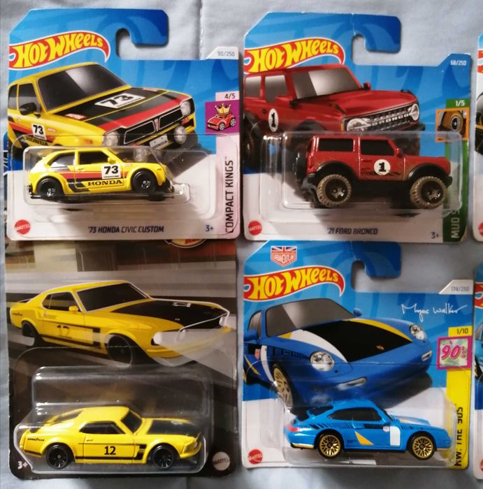 Hot wheels novos