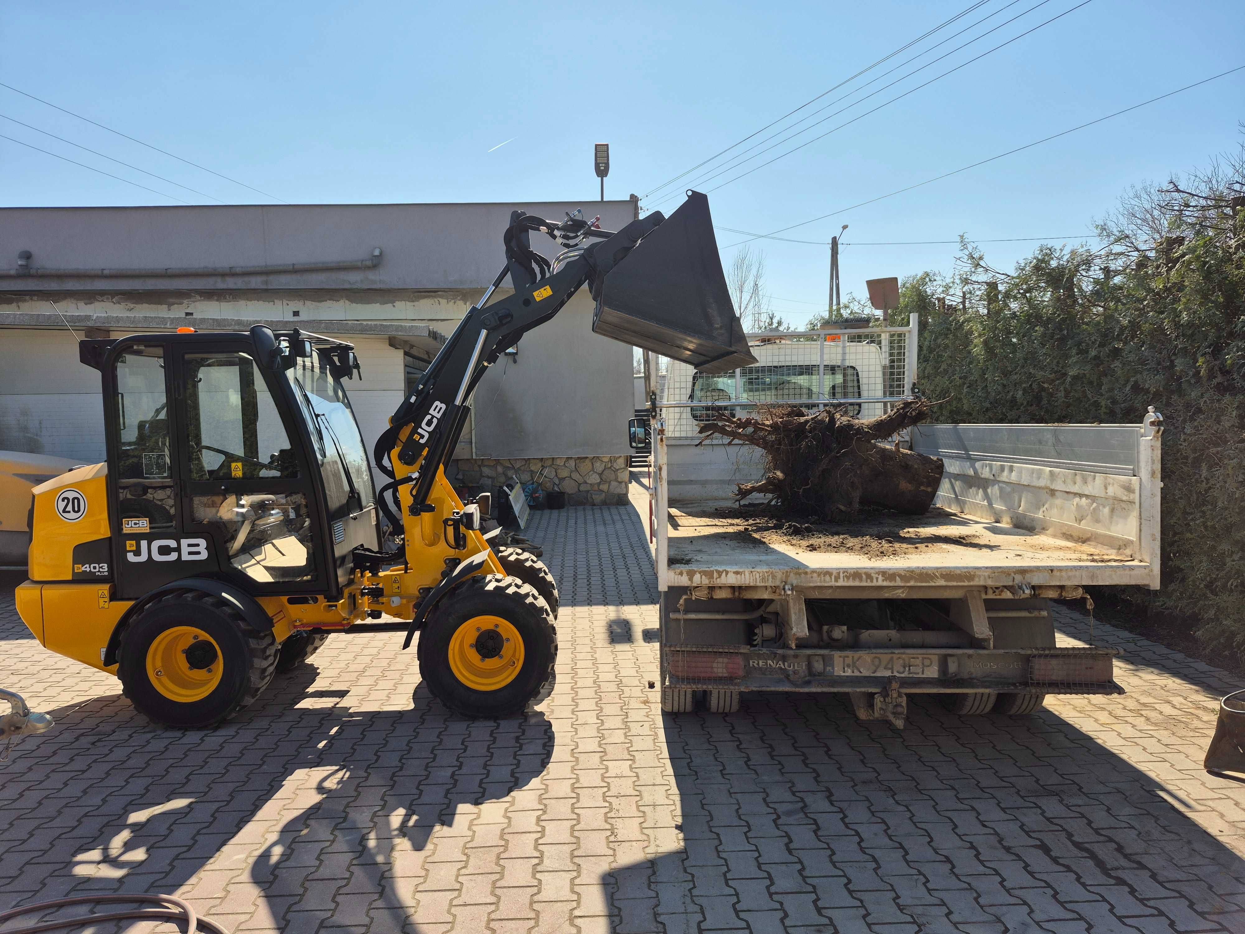 uslugi minikoparka 2.7 t,wywrotka3.5 t Ladowarka 3t
