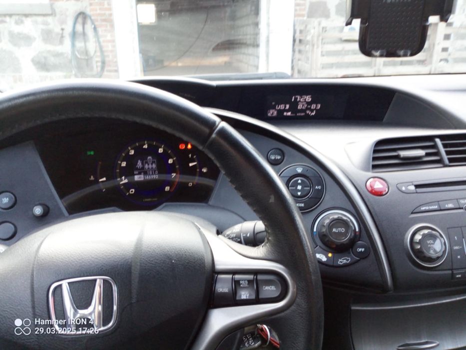 Honda Civic viii salon PL 2kpl kół