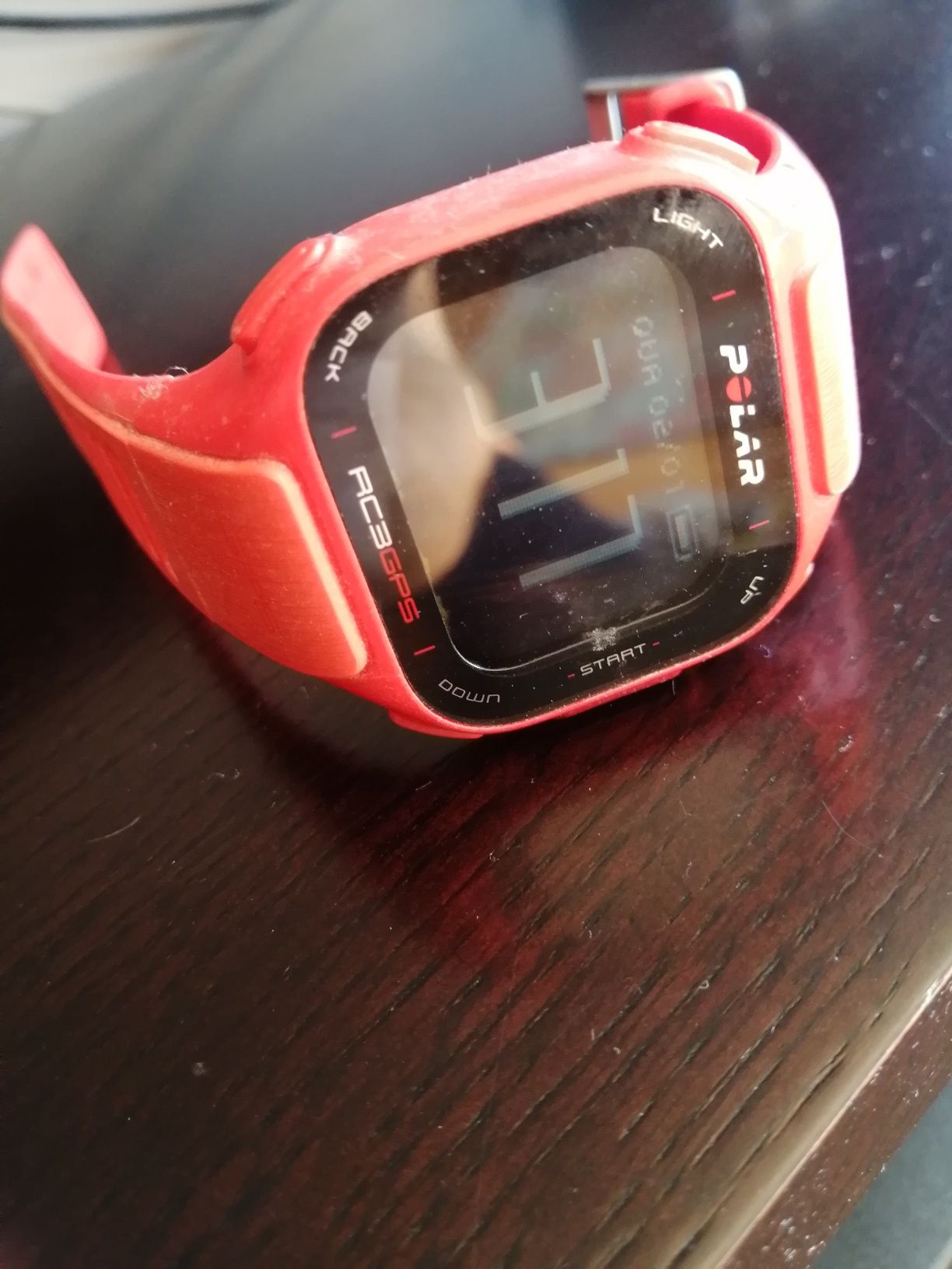 Relógio Polar RC3 GPS em vermelho