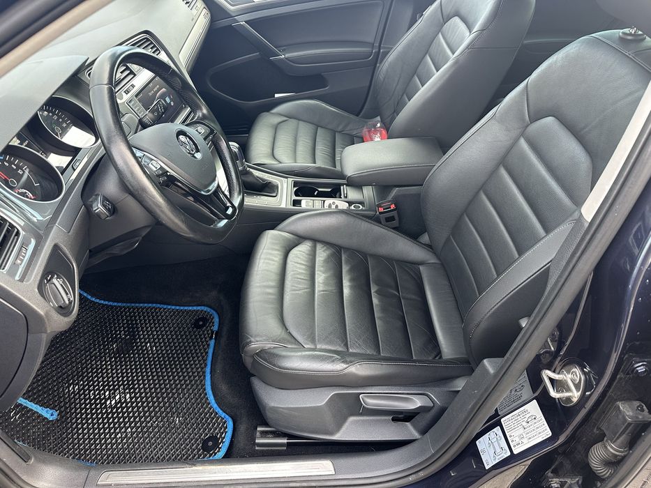 Фольцваген Е-ГОЛЬФ