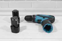 Makita Шуруповерт Аккумуляторный DF330DWE (12V 2A/h Li-Ion) с гибкий в