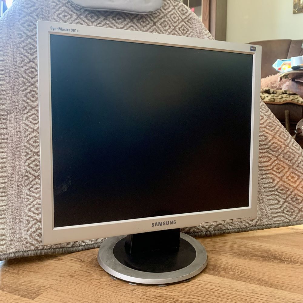 Monitor Samsung SyncMaster 901N do komputera