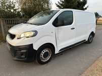 Peugeot Expert import FR lekko uszkodzony