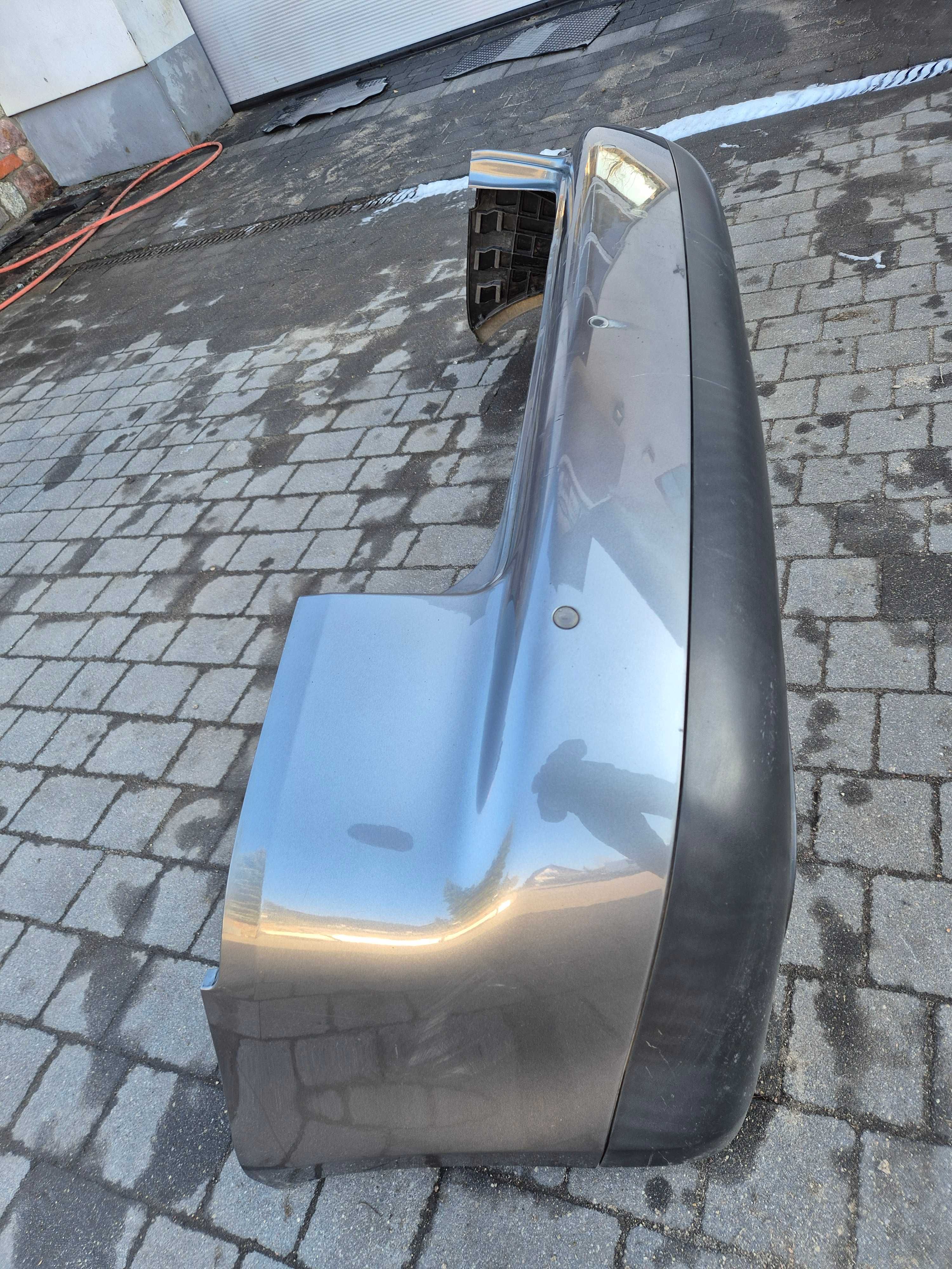 vw touran I zderzak tył tylny czujniki pdc LD7X