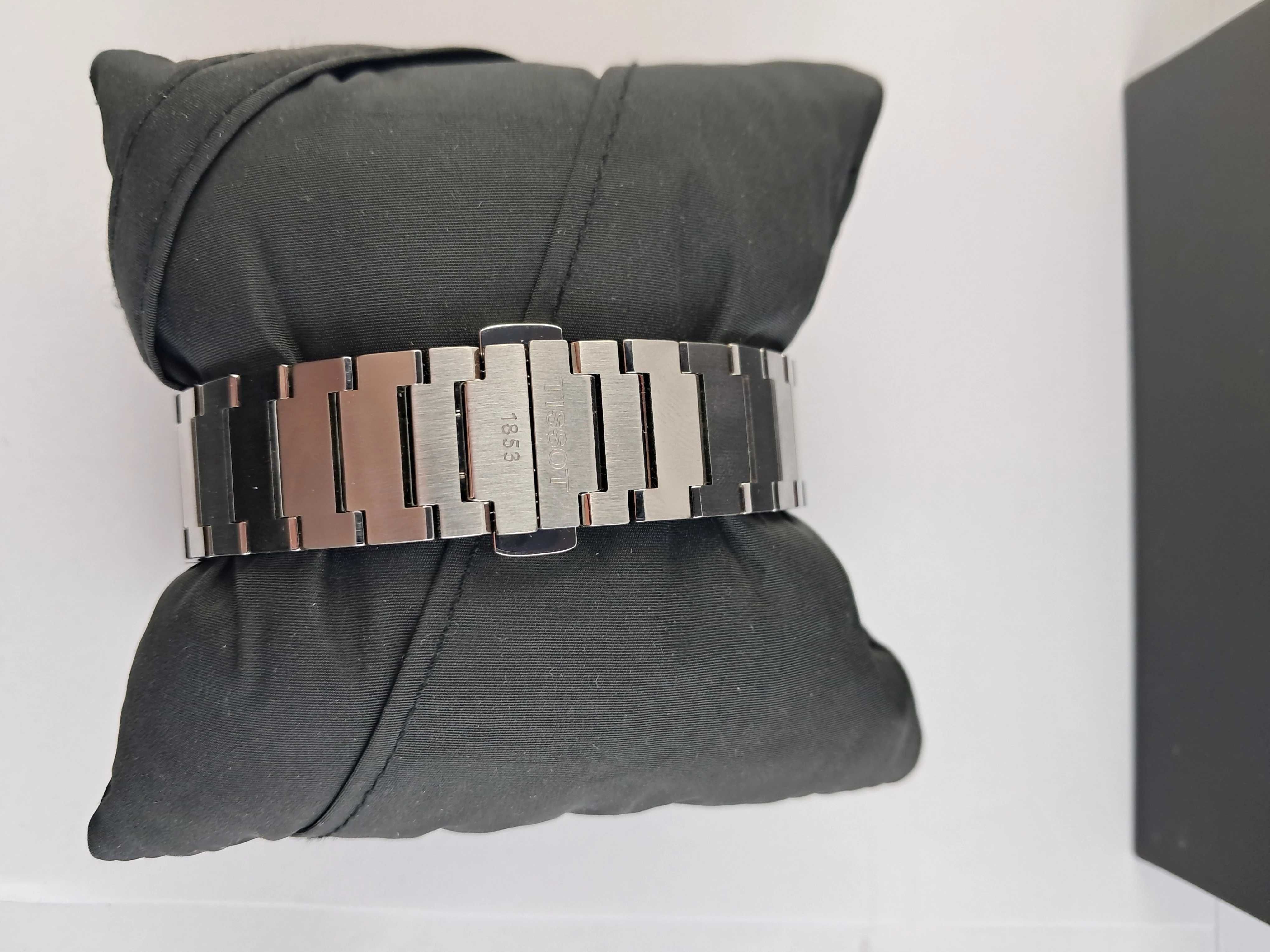 ZEGAREK TISSOT T137.410.11.091 + paragon + pudełko, karta gwarancyjna