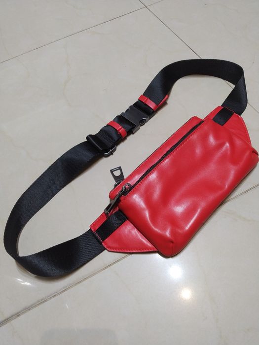 Nerka Zara torebka saszetka do pasa na dokumenty