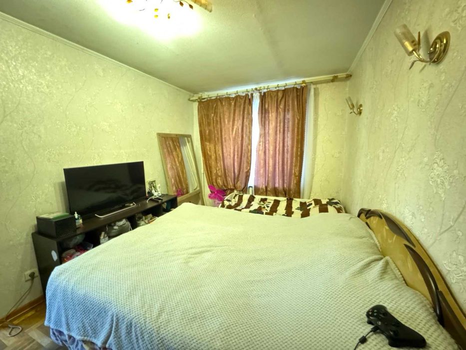 Продам 2 комнатную квартиру на Левобережном-1 (р-н Березинки)