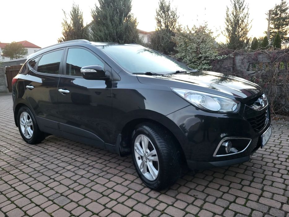 Hyundai ix35 2,0 benzyna z gazem 163 KM napęd 4x4 wersja premium