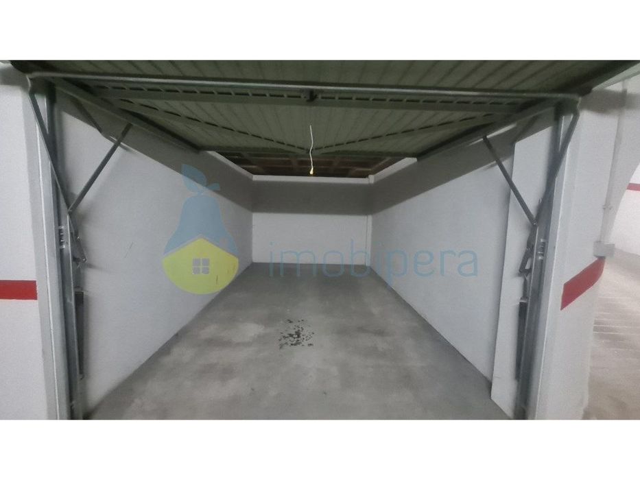 Box/Garagem/Arrecadação