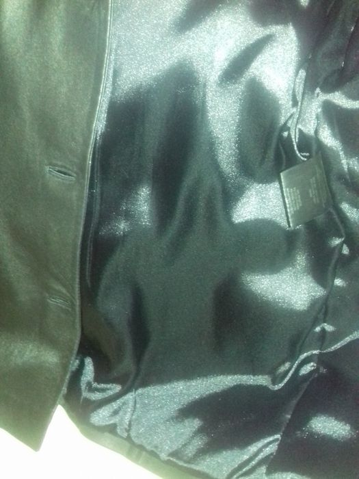 Кожаный красивый пиджак-куртка