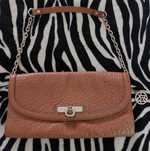Pochete de couro da DKNY