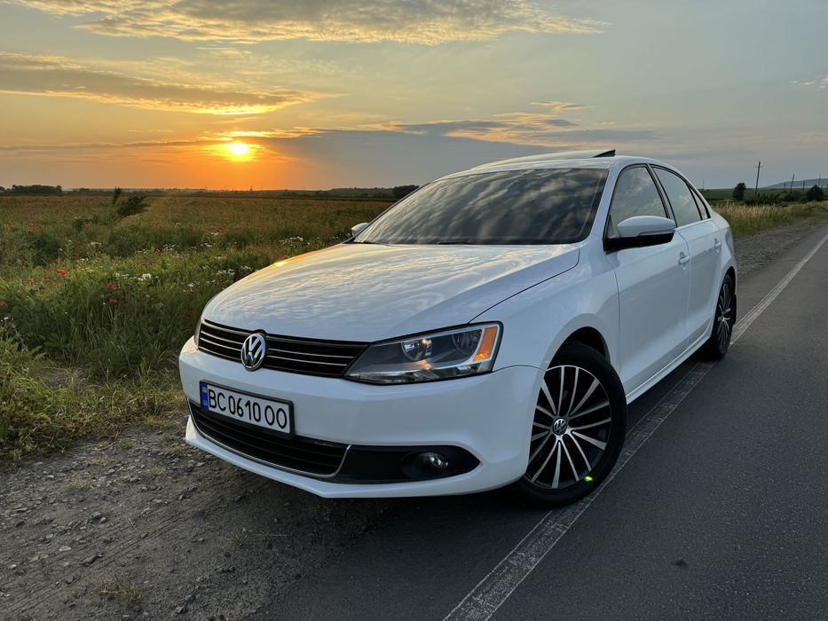 Volkswagen jetta 6 2012 SEL