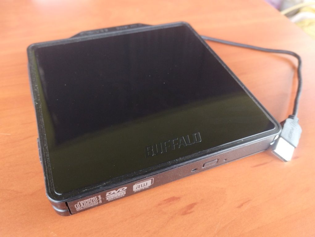 Zewnetrzny naped dvd 2xusb Buffalo bdb