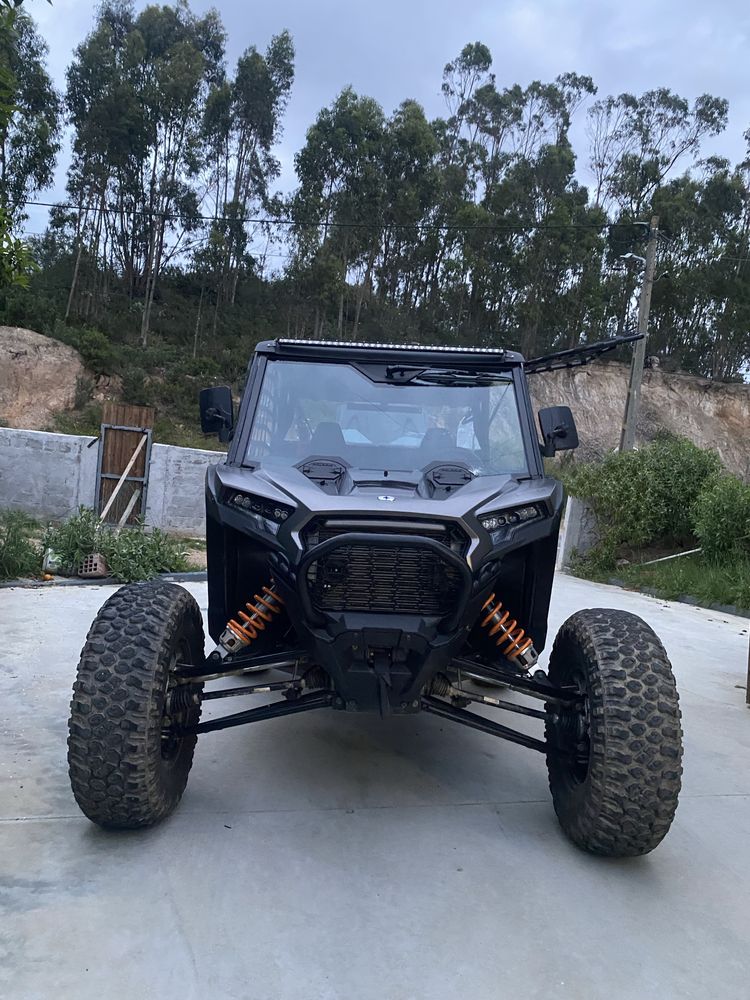 Polaris rzr xp 1000