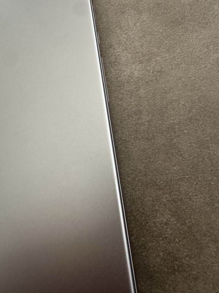 MacBook Pro 14" M1 Pro - 16GB RAM - SSD 512GB - Estado Excelente