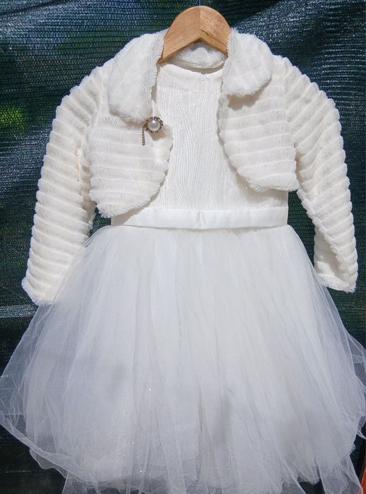 Сукня біла блискуча ,сніжинка з болеро