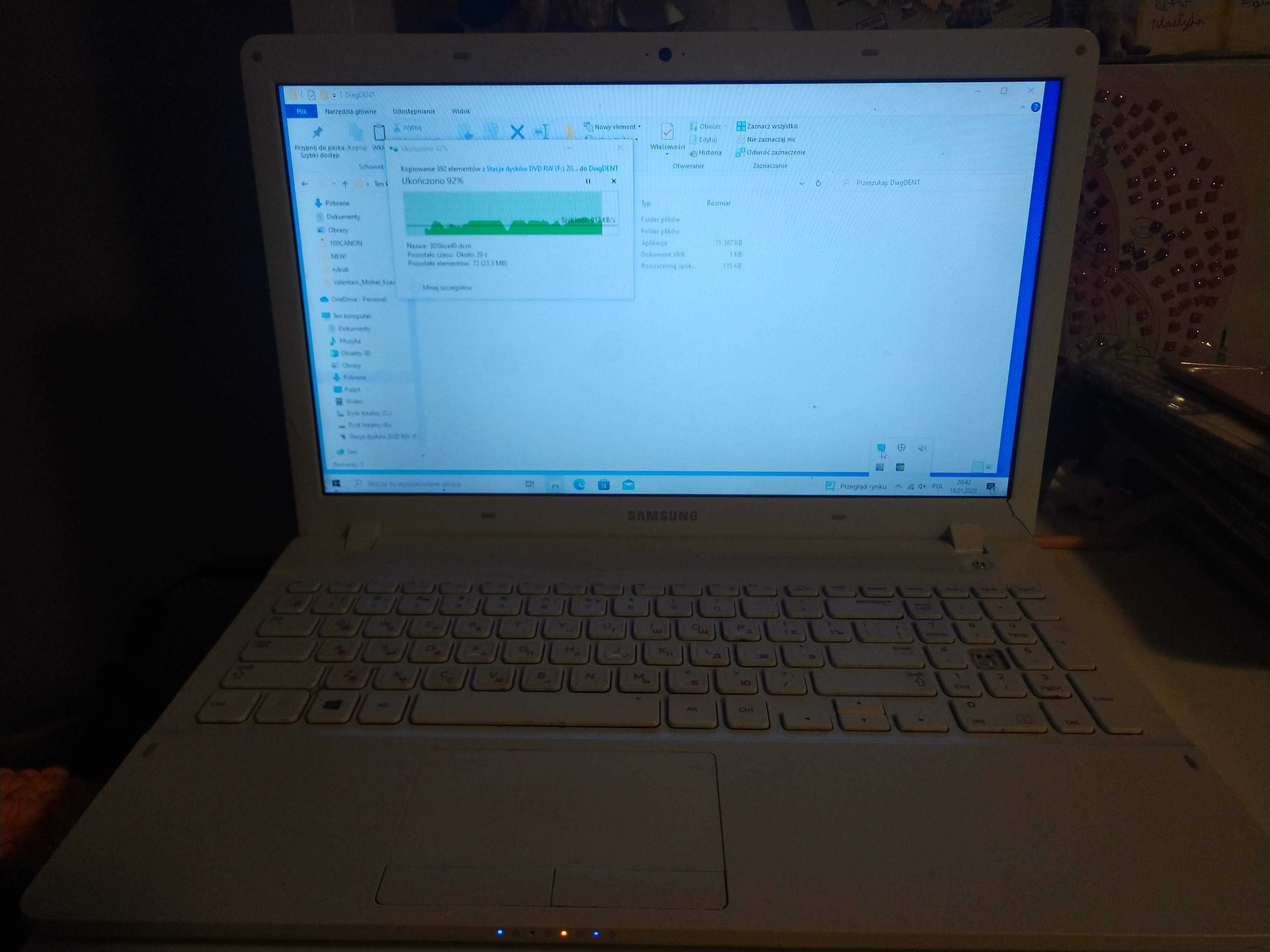 Samsung ATIV Book 2 White