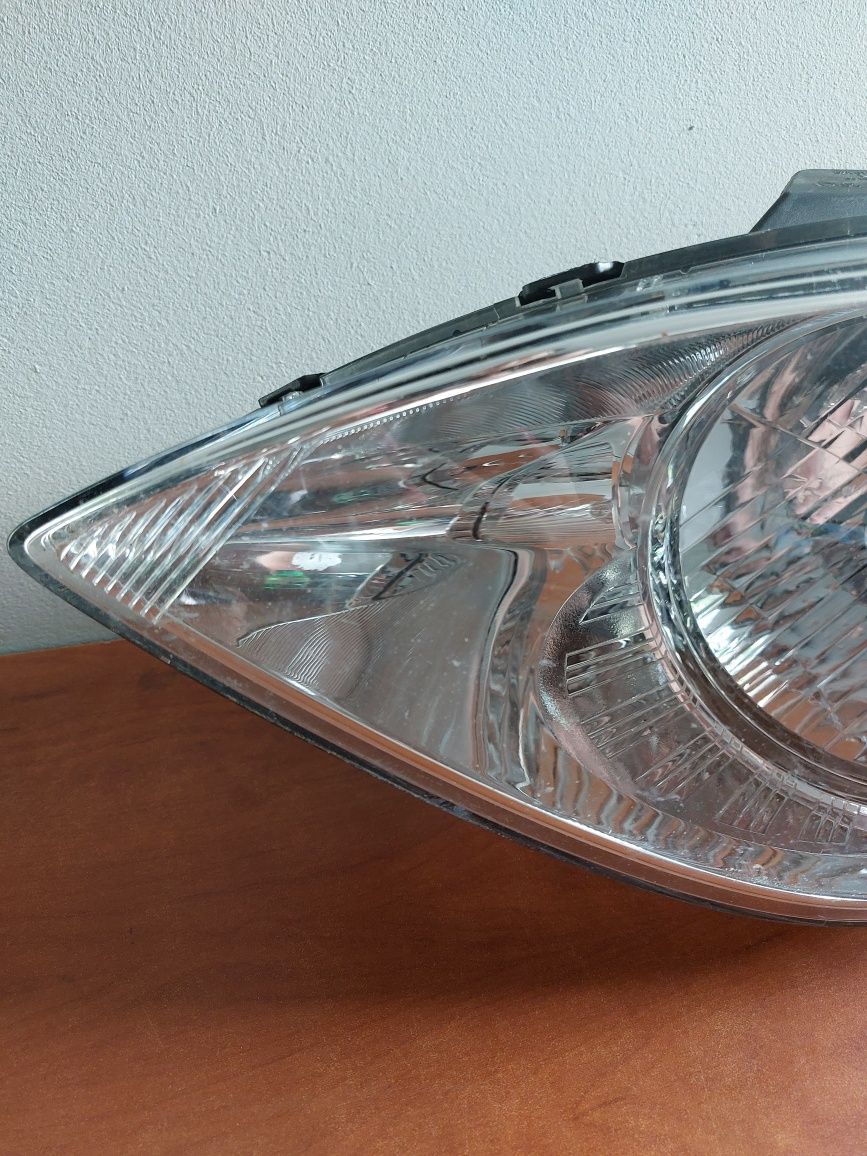 Lampa Hyundai i20 lewa przód oryginał