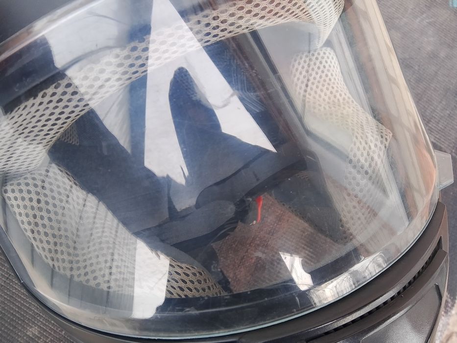 Продам Шолом ф2 розмір 61-62