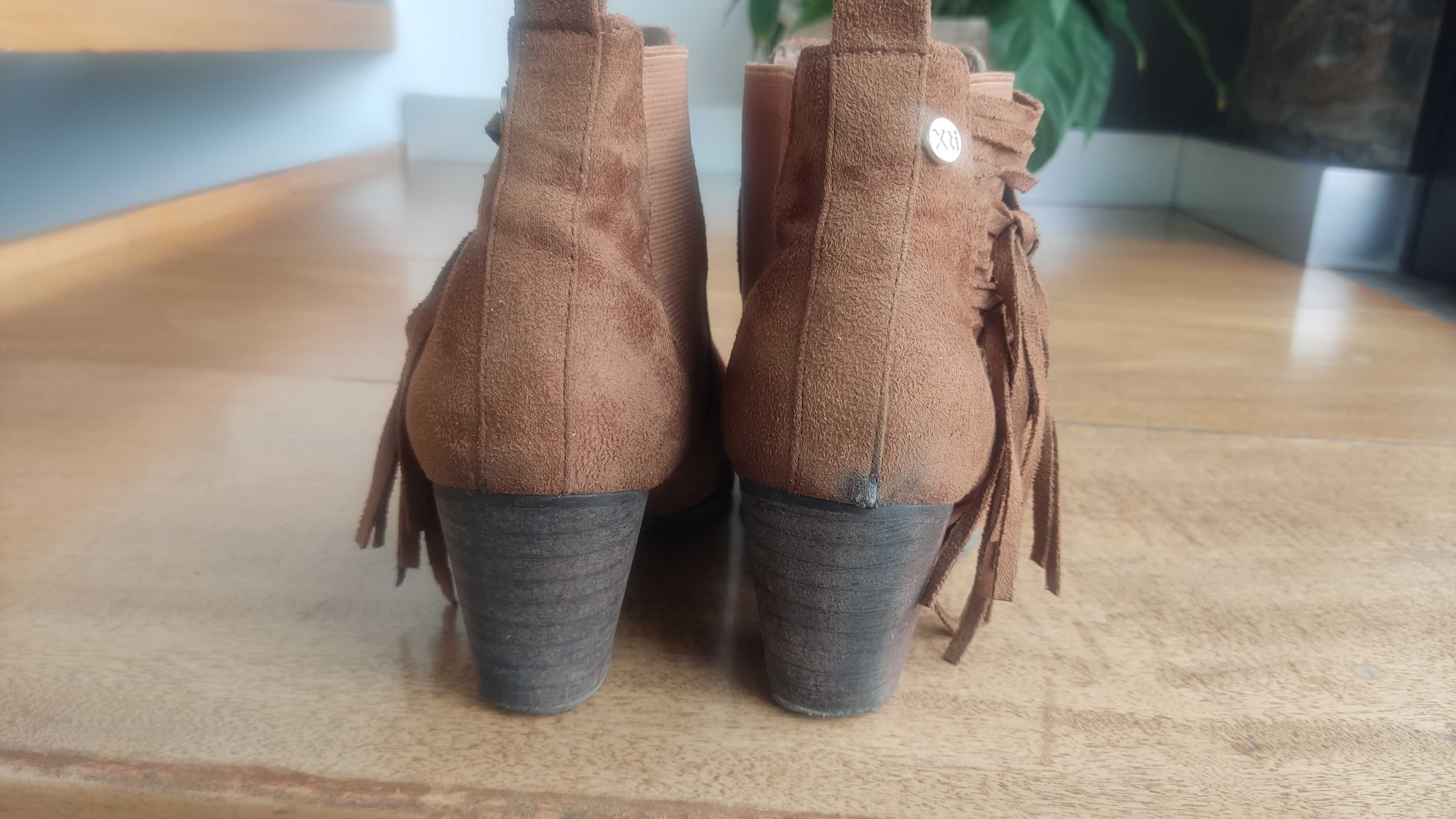 Botas de cor camel