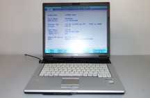FUJITSU SIEMENS dwurdzeniowy 2x2GHz 15,6" cali SSD