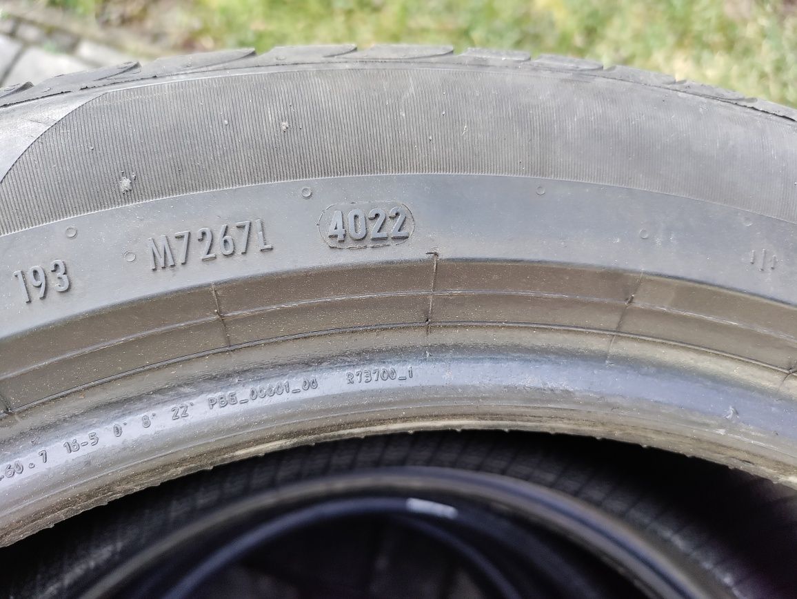 Opony letnie Pirelli powergy 215/50/18
