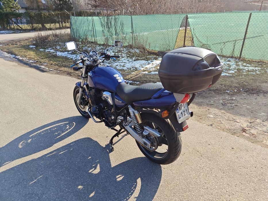 Suzuki GSX 750 Inazuma