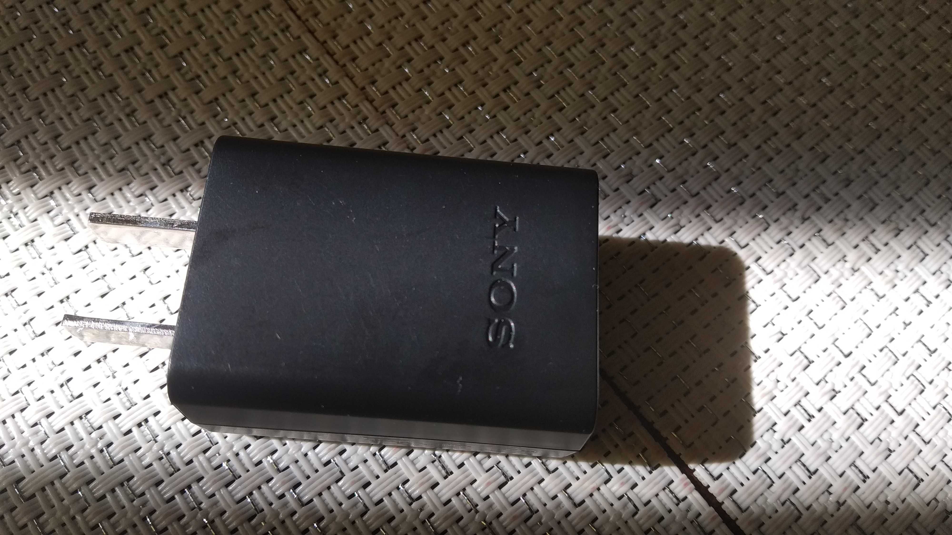 Sony AC-UUD12 5V USB