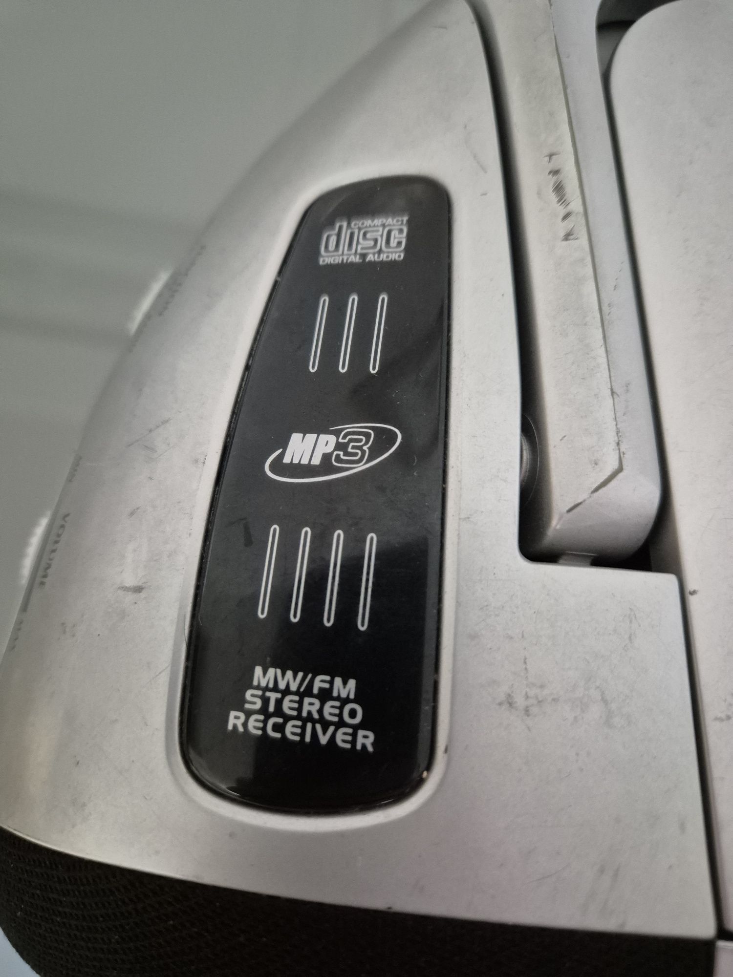 Radio e leitor de CDS