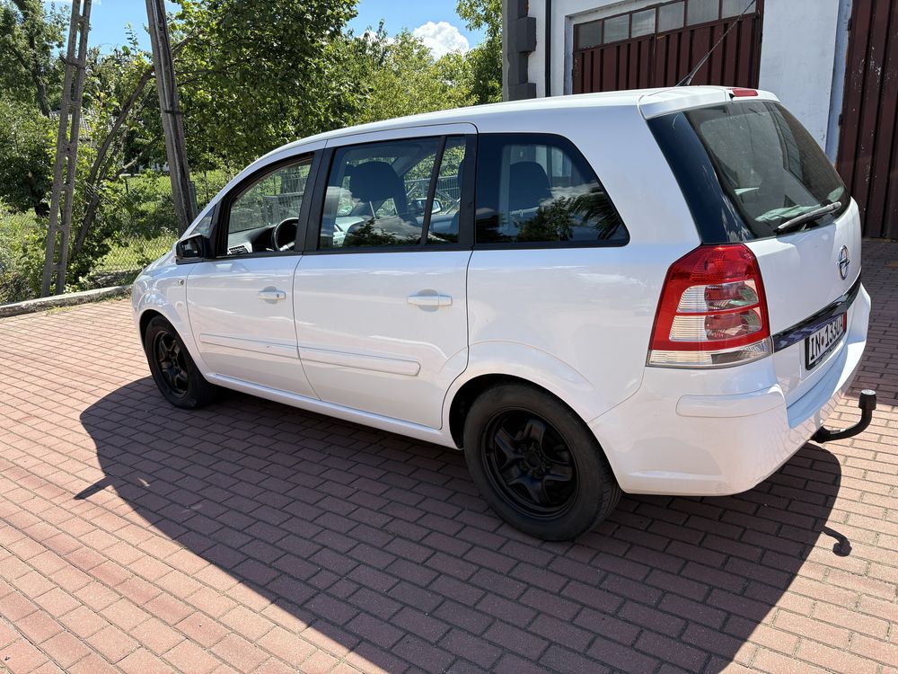 Opel zafira B 1.6 Hak 7 osobowy ecotec