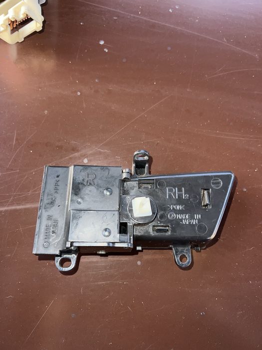 Ручка открывание дверей правая Subary Legasy 2008