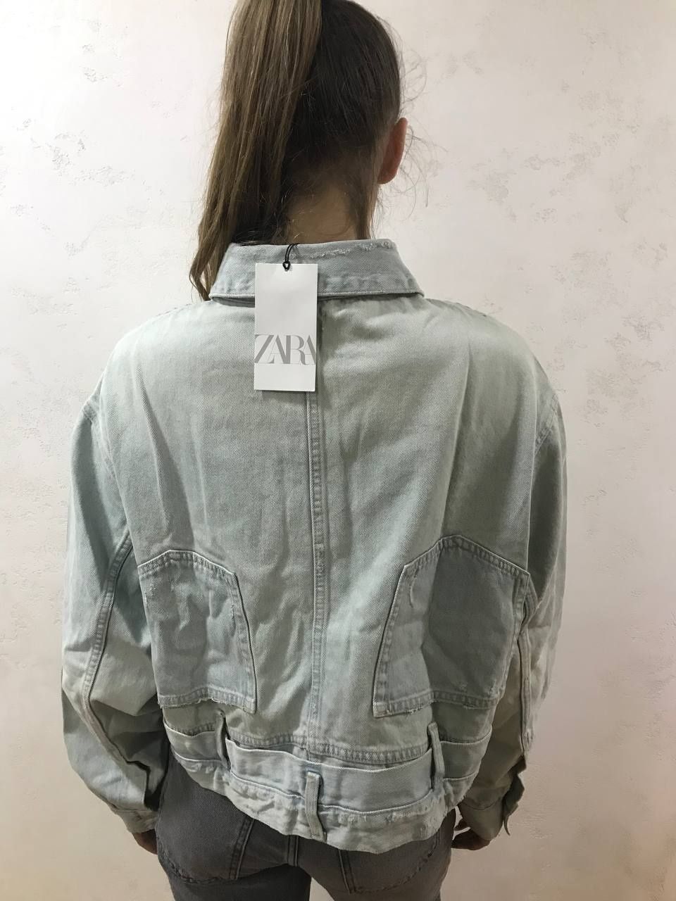 Джинсова куртка з імітацією поясу штанів ВІД ZARA, джинсова куртка