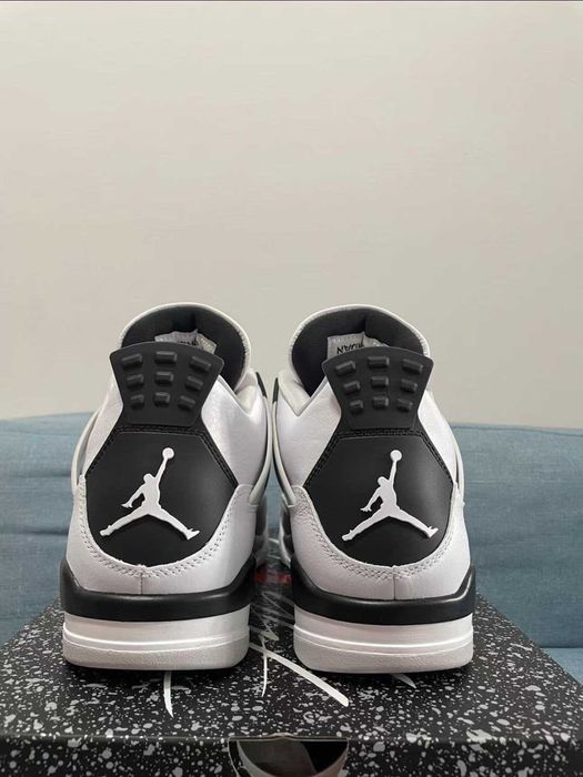 Buty Trampk Jordan 4 Retro military black R.41