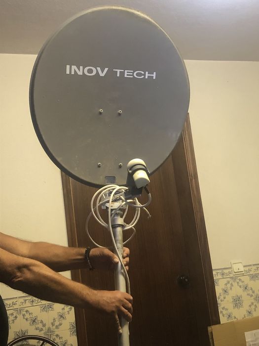 Antena parabolica semi automatica