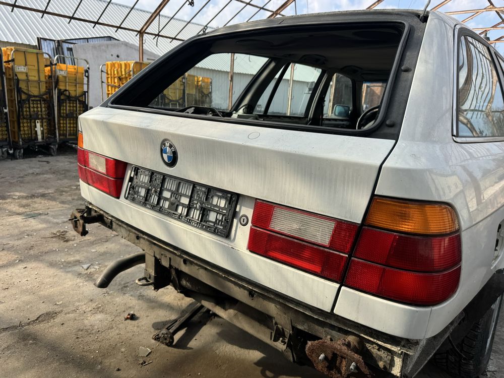 Idealna tylna klapa e34 touring rarytas alpinweiss